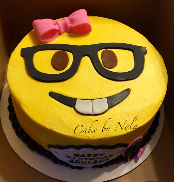 nerd emoji cake