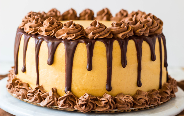 Recipe : Peanut Butter Banana Cake with Whipped Ganache