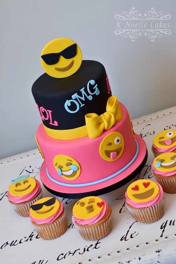 Best of Emoji  Cake Pictures Emoji  Face Cake Design Ideas 